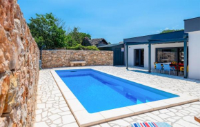 Cozy Home In Trbounje With Outdoor Swimming Pool